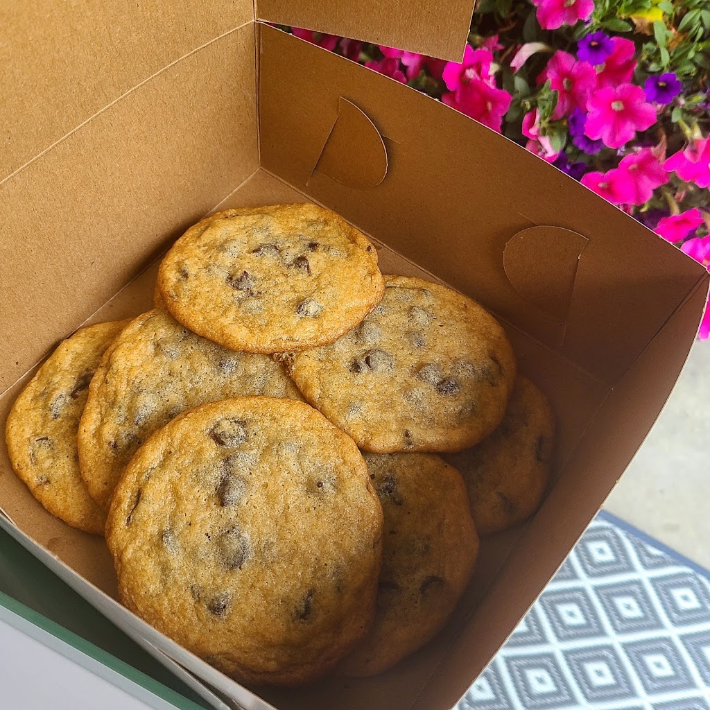 Shoreline Bakery | 97 Carter Rd, Carrying Place, ON K0K 1L0, Canada | Phone: (647) 389-4561