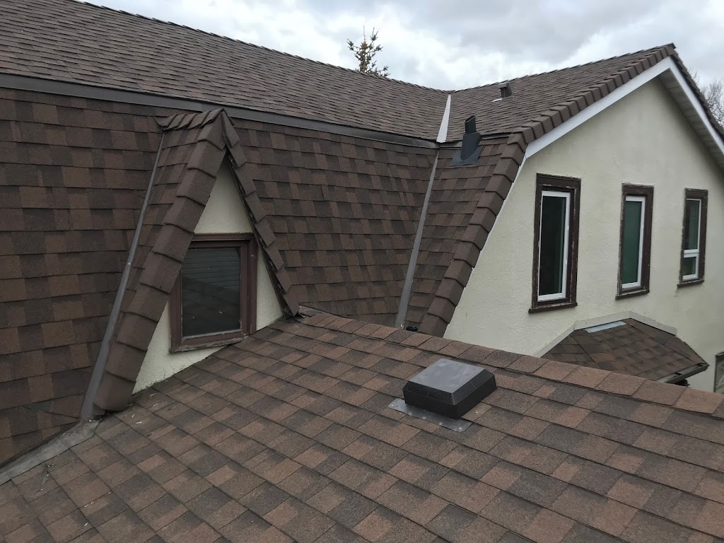 Top House Roofing | 2109 17 Ave S, Lethbridge, AB T1K 1B2, Canada | Phone: (403) 330-9016