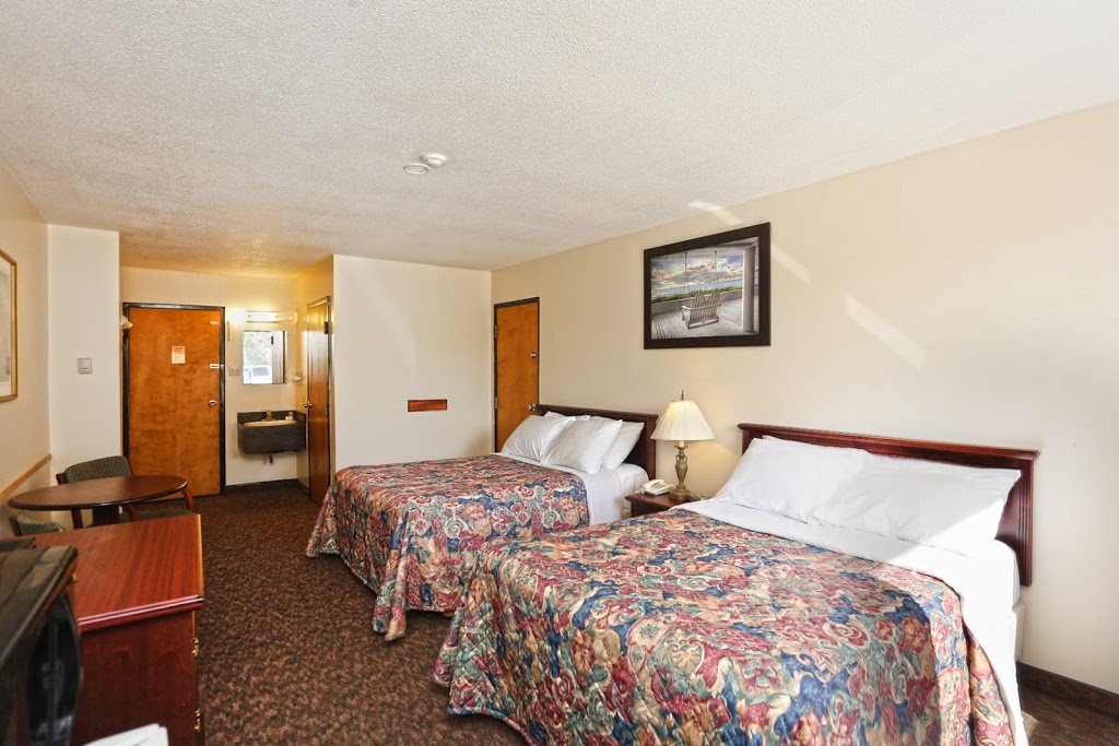 King Hotel | 112 King St, Palmerston, ON N0G 2P0, Canada | Phone: (519) 343-3906