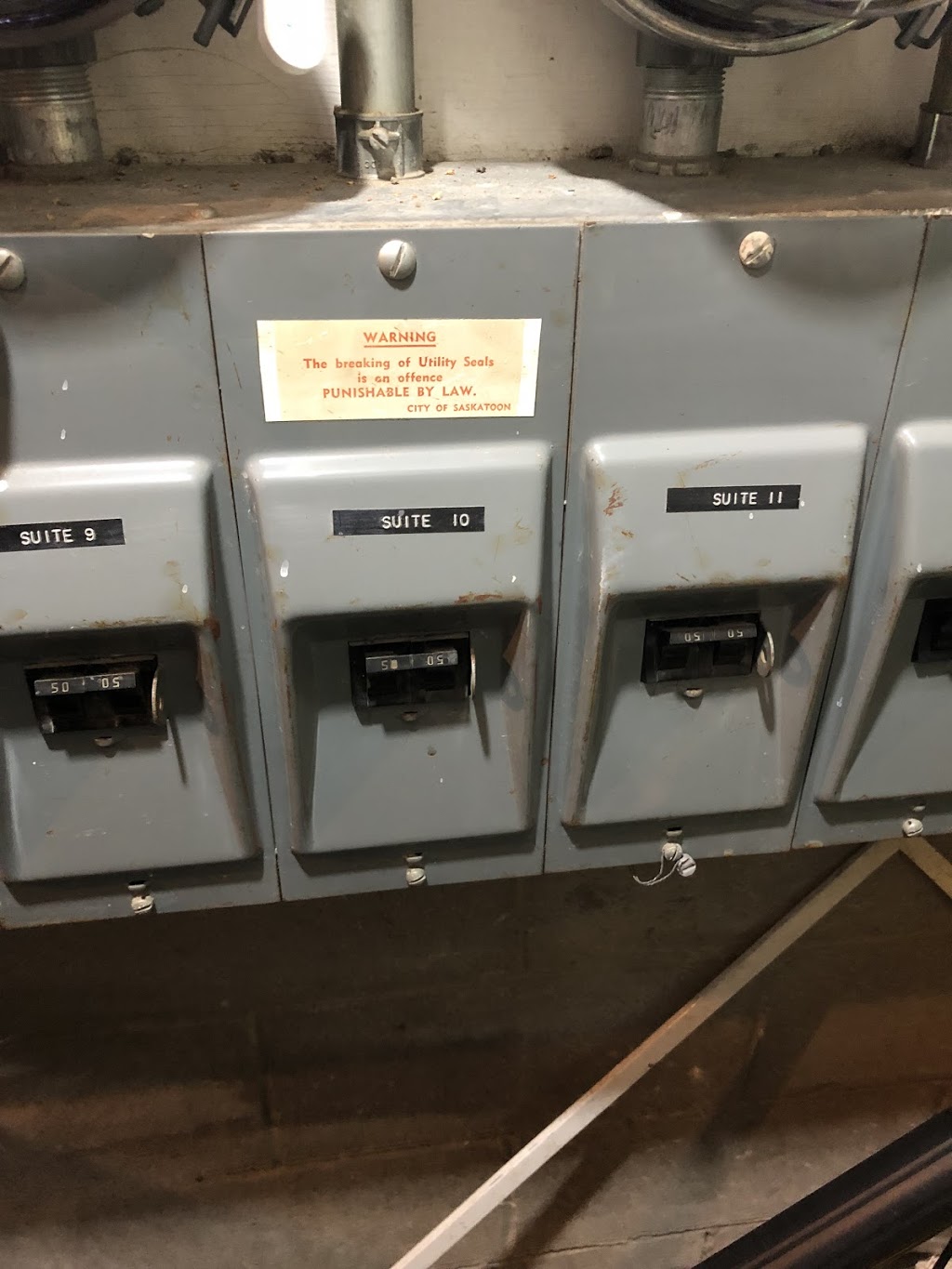 R&L Electric Contracting Services | 810 Steeves Ave, Saskatoon, SK S7L 5N1, Canada | Phone: (306) 260-7063