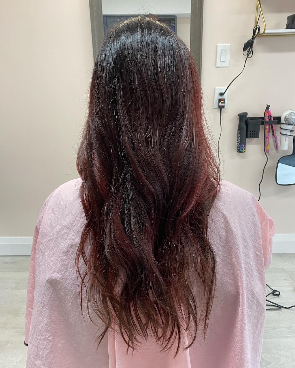 Salon Meredith | 9 Cowan Dr, Thorold, ON L2V 4Y8, Canada | Phone: (905) 401-7953
