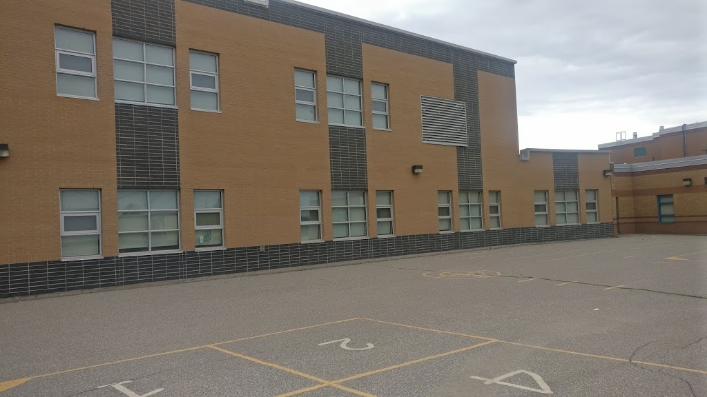 Credit Valley Public School | 2365 Credit Valley Rd, Mississauga, ON L5M 4E8, Canada | Phone: (905) 607-0770