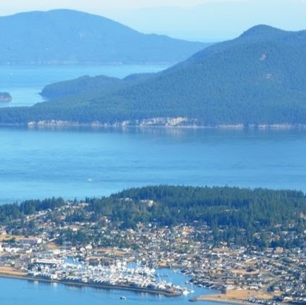 SKYLINE BEACH CLUB | 6041 Sands Way, Anacortes, WA 98221, USA | Phone: (360) 293-2001