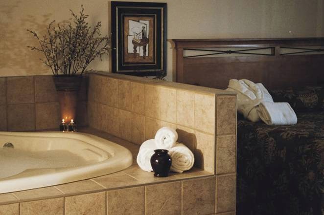 Executive Royal Hotel Edmonton | 10010 178 St NW, Edmonton, AB T5S 1T3, Canada | Phone: (780) 484-6000
