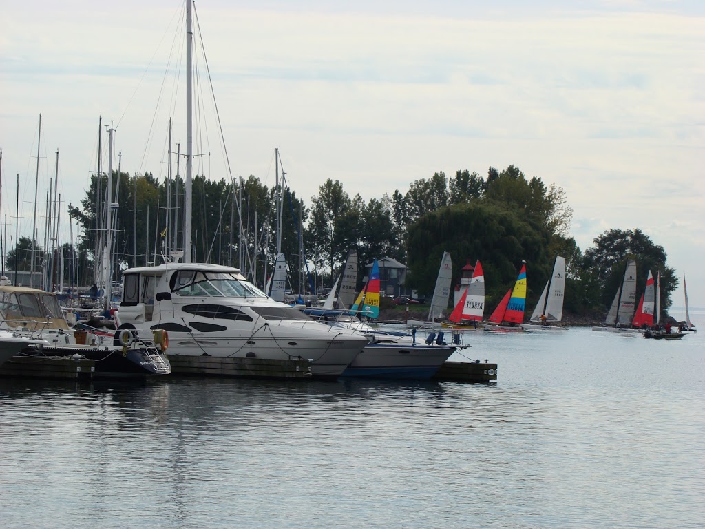 Amos Waites Park | 2441 Lake Shore Blvd W, Etobicoke, ON M8V 1C5, Canada | Phone: (416) 394-8484