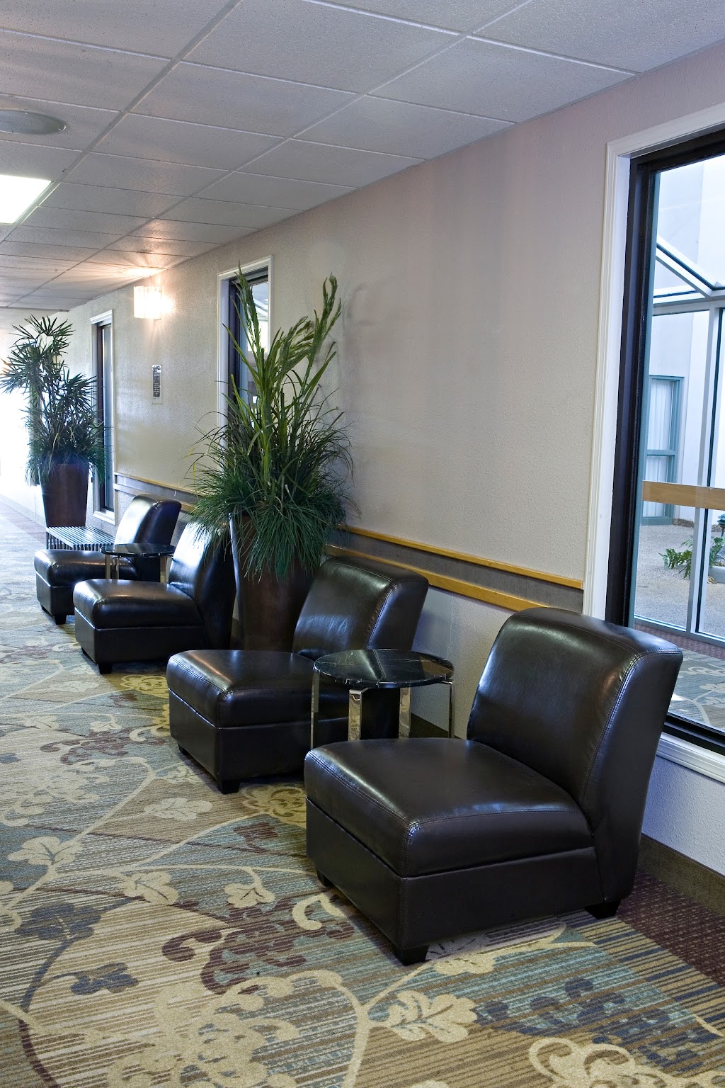 Heritage Inn Hotel & Convention Centre | 4830 46 Ave, Taber, AB T1G 2A4, Canada | Phone: (403) 223-4424