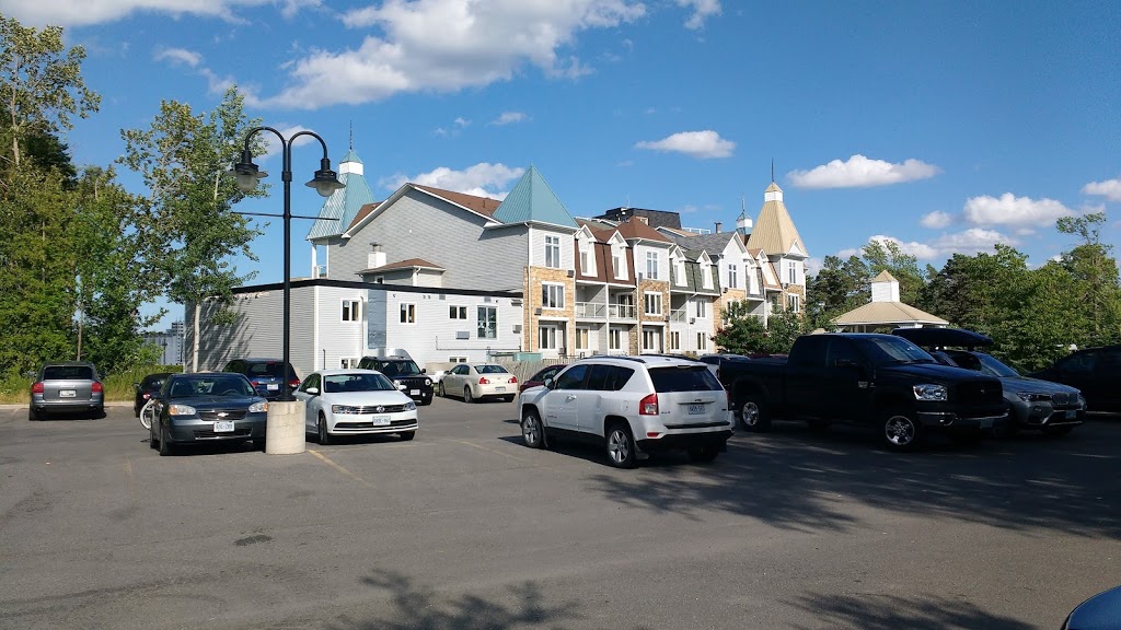 Cranberry Waterfront Suites and Country Club | 9 Harbour St E, Collingwood, ON L9Y 5C5, Canada | Phone: (866) 893-8883