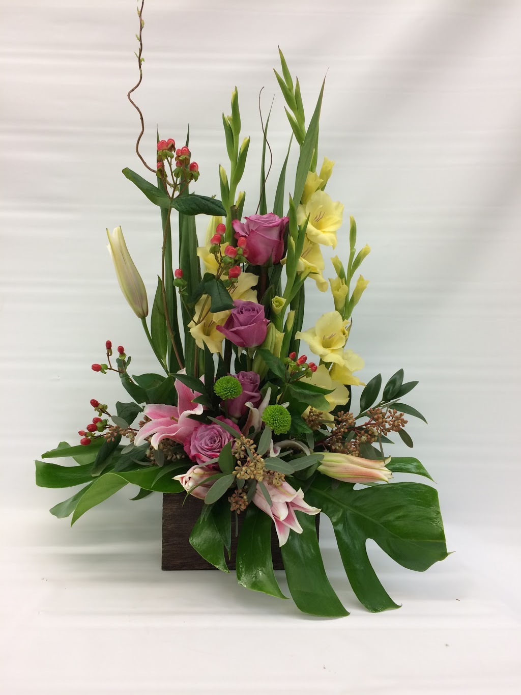 Flower Fantasy | 3635 Cawthra Rd unit 13/14, Mississauga, ON L5A 2Y5, Canada | Phone: (905) 279-2215