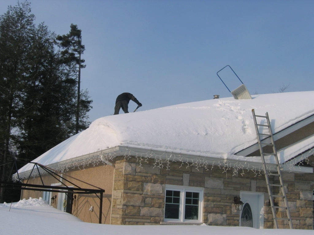 Toitures Des Moulins | 10541 R. des Pinsons, Terrebonne, QC J7M 1T3, Canada | Phone: (514) 944-7135
