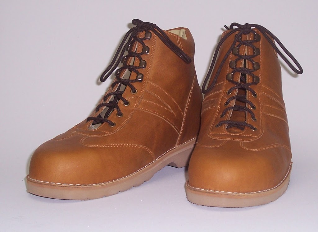Ambulatory Footwear | 6 Osler Ct, Dundas, ON L9H 4L3, Canada | Phone: (905) 628-5778