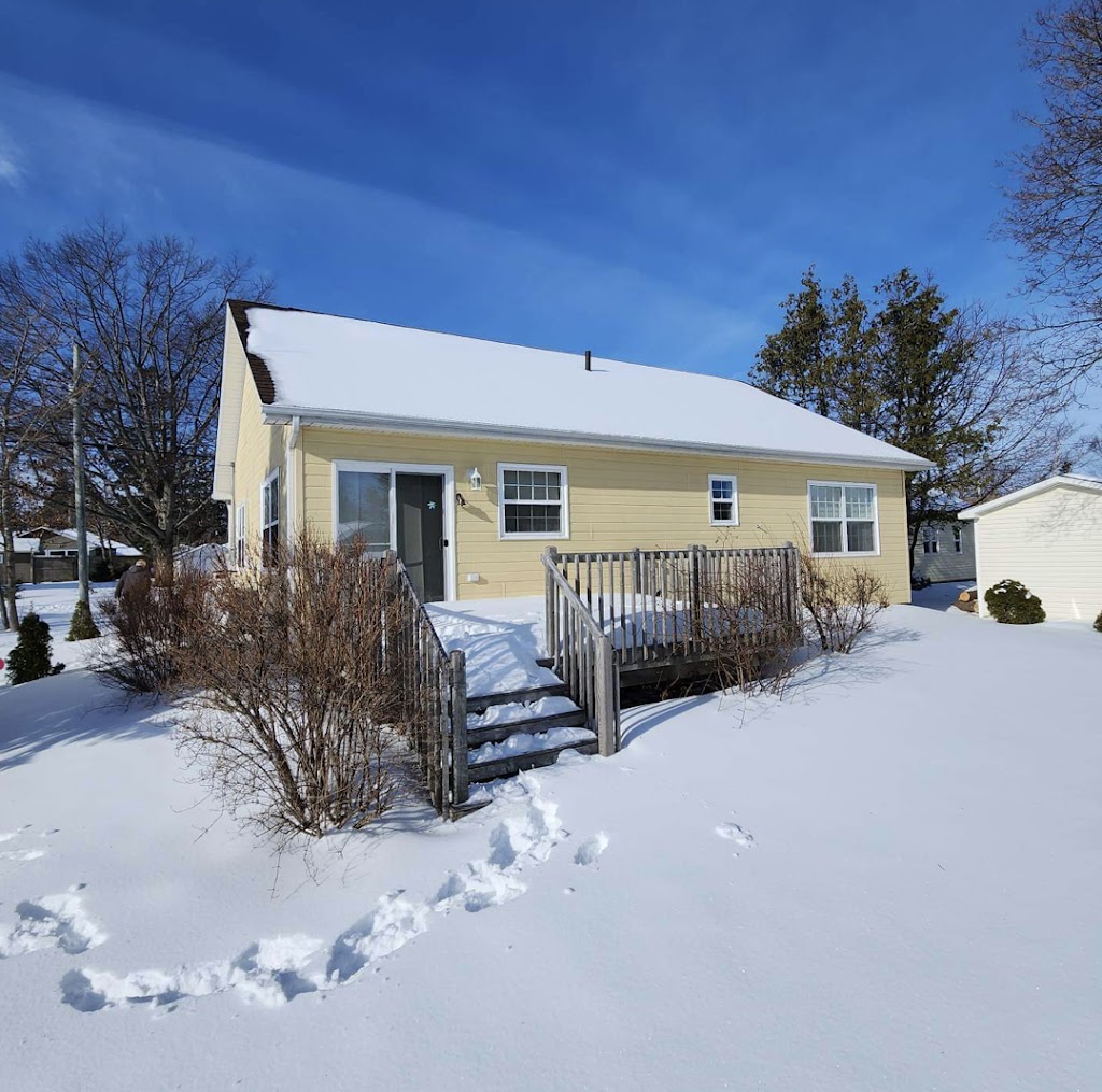 All Seasons Sunrooms | 47 Brown Rd, Berry Mills, NB E1G 3Z5, Canada | Phone: (506) 866-1329