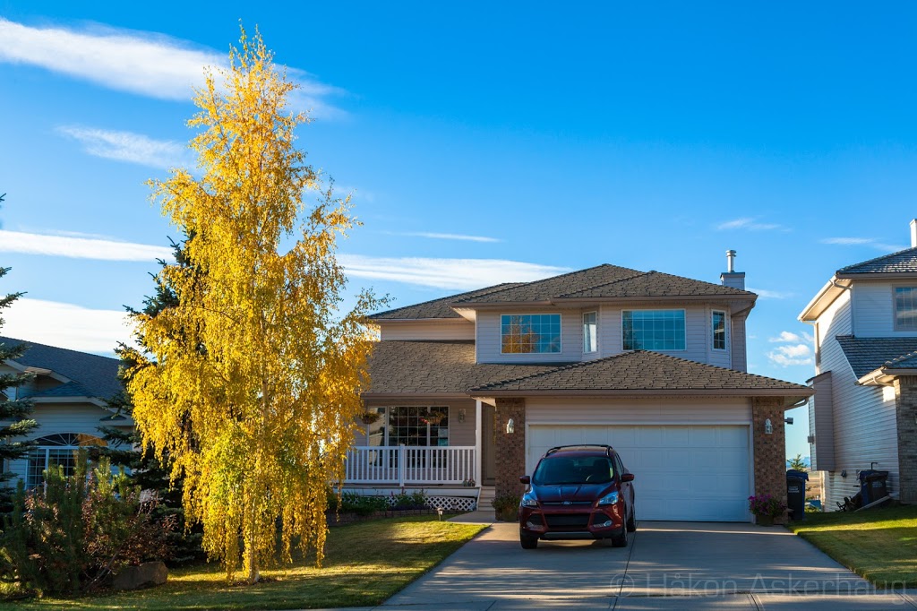 La Casita Bella Vista | 305 Gleneagles View, Cochrane, AB T4C 1P4, Canada | Phone: (403) 708-9643