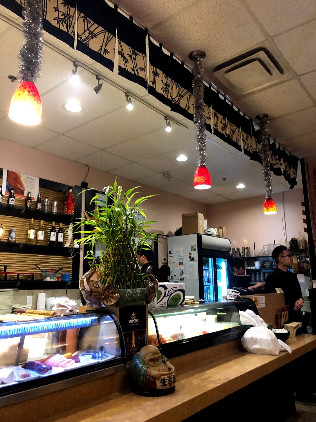 Tokushima Sushi | 250 Taunton Rd E, Oshawa, ON L1G 7T1, Canada | Phone: (905) 432-9888