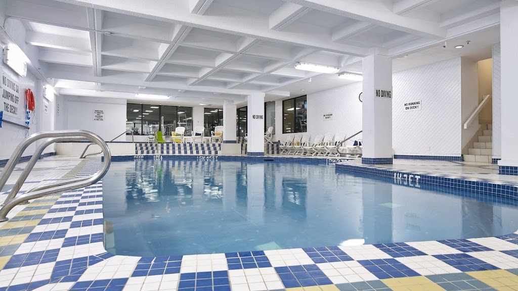 Radisson Hotel Edmonton South | 4440 Gateway Blvd, Edmonton, AB T6H 5C2, Canada | Phone: (780) 437-6010