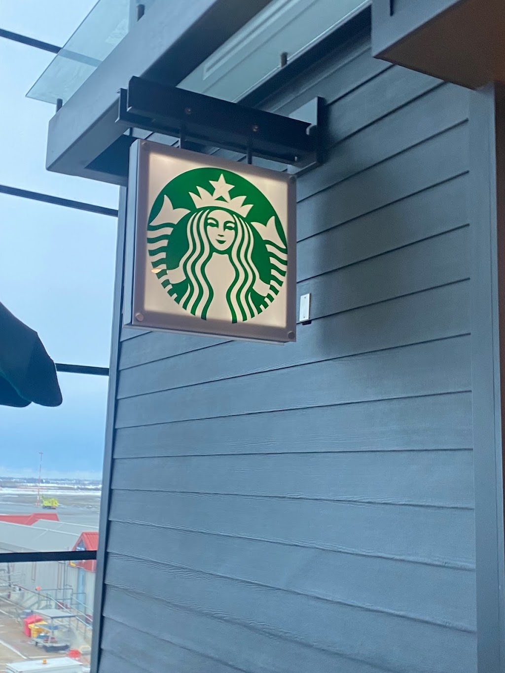 Starbucks - Central Hall | 1000 Airport Rd, Edmonton International Airport, AB T9E 0V3, Canada | Phone: (780) 890-2835