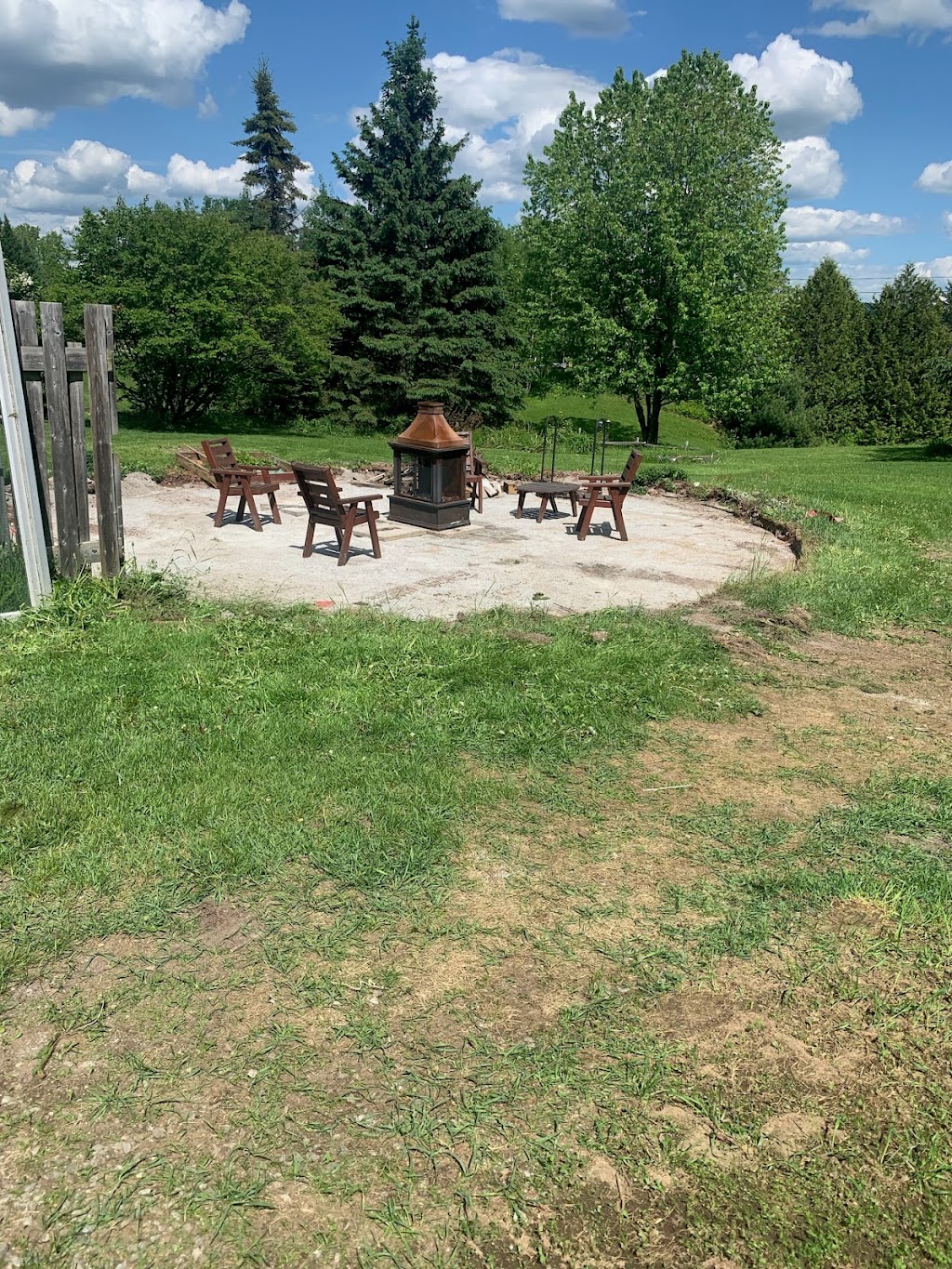 Les Chalets Fournier | 1 Chem. Laurin, Bowman, QC J0X 3C0, Canada | Phone: (613) 327-8848
