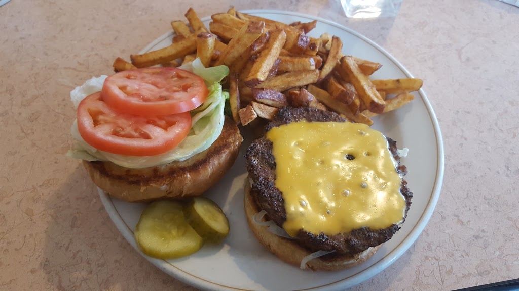Carman Motor Inn | 44 Centre Ave W, Carman, MB R0G 0J0, Canada | Phone: (204) 745-3733