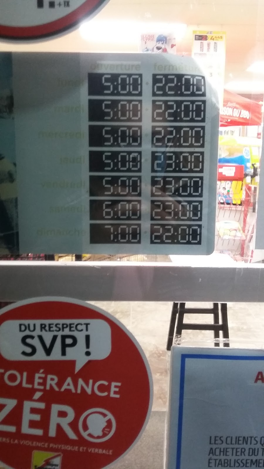 Le Dépanneur du Coin | 713 15e Rue, Saint-Zacharie, QC G0M 2C0, Canada | Phone: (418) 593-6711