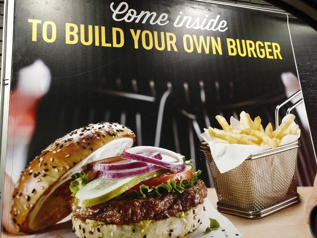 McDonalds | 475 Centre St N, Napanee, ON K7R 3S4, Canada | Phone: (613) 354-9707