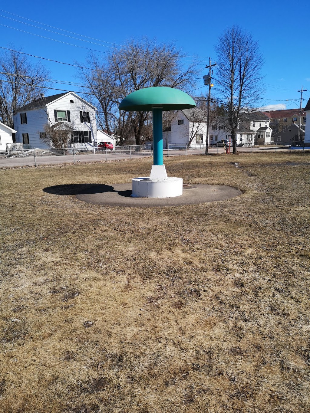 Parc Creek Village Park | 40 Pleasant St, Moncton, NB E1A 2T6, Canada | Phone: (506) 853-3516