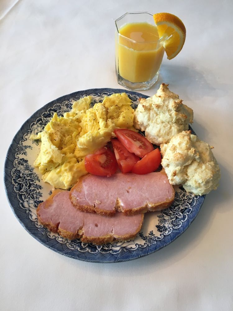 Cee Cee North On The Bay Bed and Breakfast | 250 Cape Chin North Shore Rd, Lions Head, ON N0H 1W0, Canada | Phone: (519) 795-7365