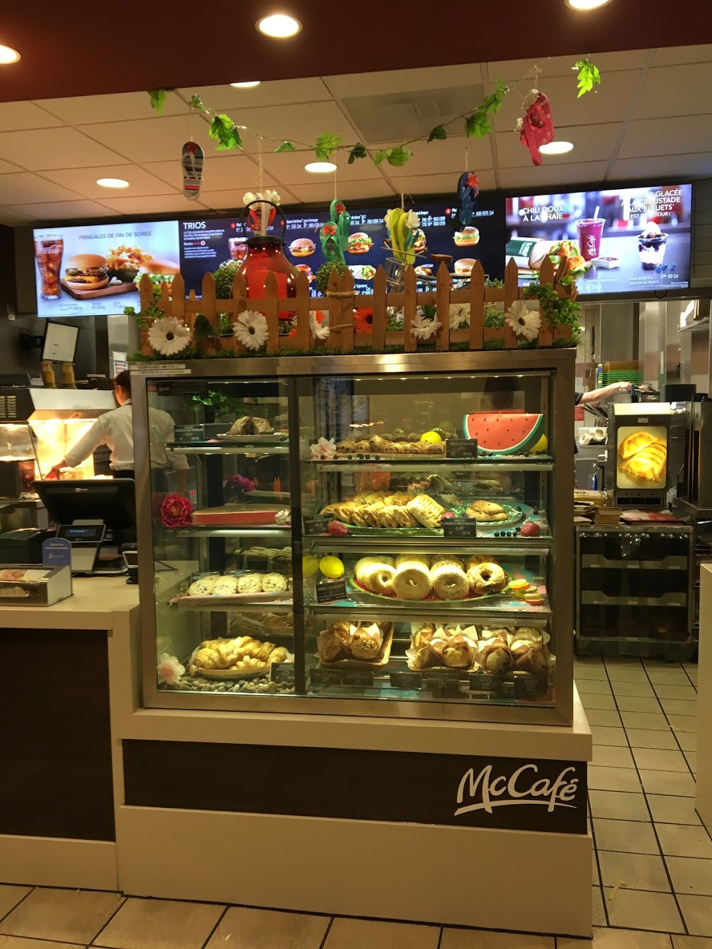 McDonalds | 104 QC-201, Rigaud, QC J0P 1P0, Canada | Phone: (450) 458-3030