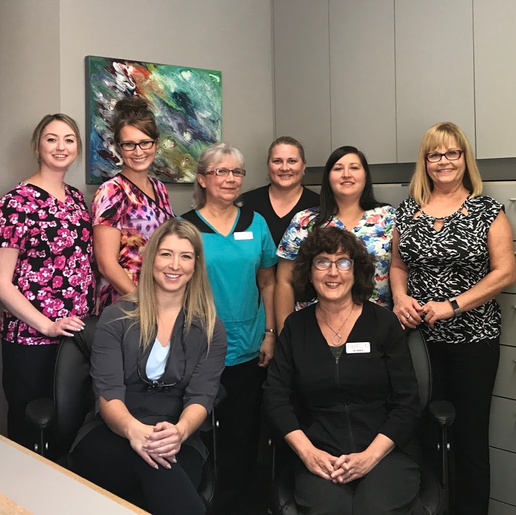 Munroe Dental Center | 497 London St, Winnipeg, MB R2K 2Z4, Canada | Phone: (204) 667-2038