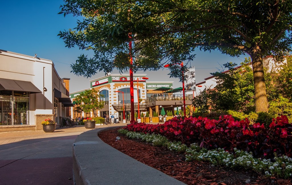 Kanata Entertainment Centrum | 745 Kanata Ave, Kanata, ON K2T 1H8, Canada | Phone: (613) 271-8046