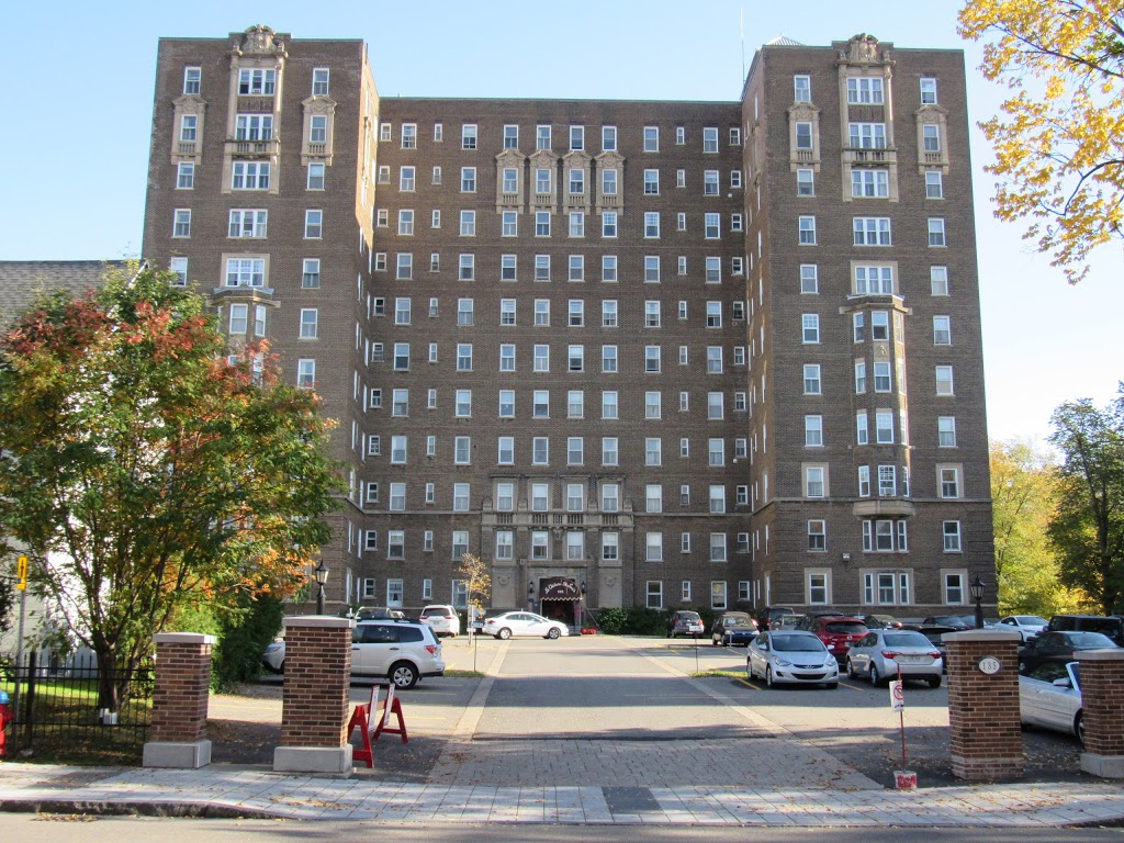 Château St-Louis (Le) | Chateau Saint-Louis, 135 Grande Allée O, Québec, QC G1R 2H2, Canada | Phone: (418) 523-2990