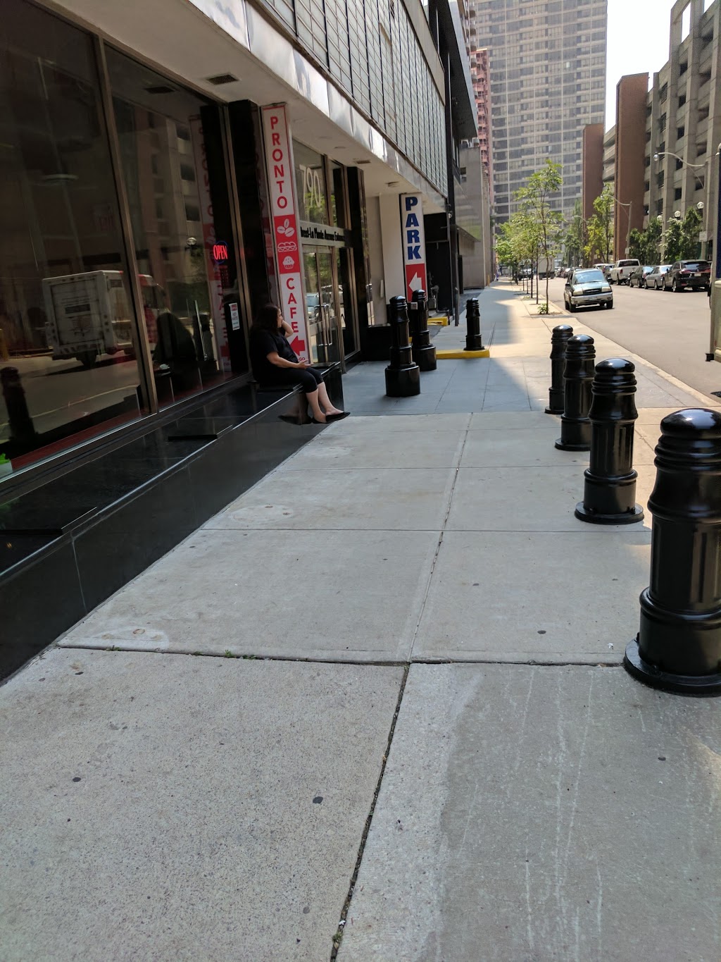 Parking for 790 Bay Street | 790 Bay St, Toronto, ON M5G 1N8, Canada | Phone: (416) 977-7592