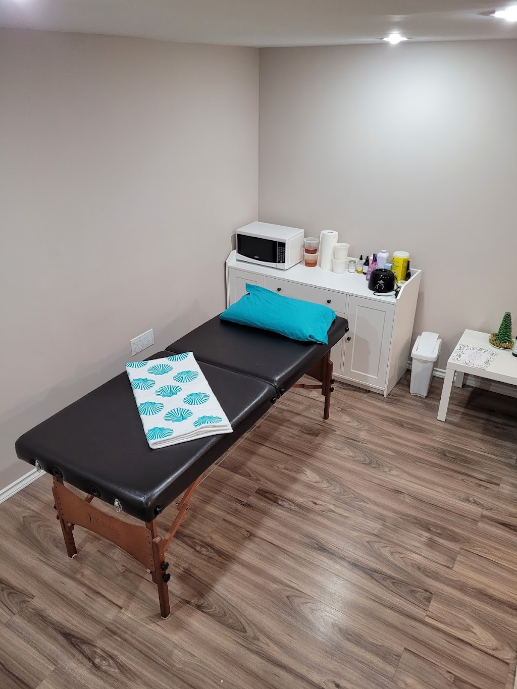 Sweetlana Bodysugaring | 114 Columbus Crescent, Winnipeg, MB R3K 0C6, Canada | Phone: (204) 298-0034