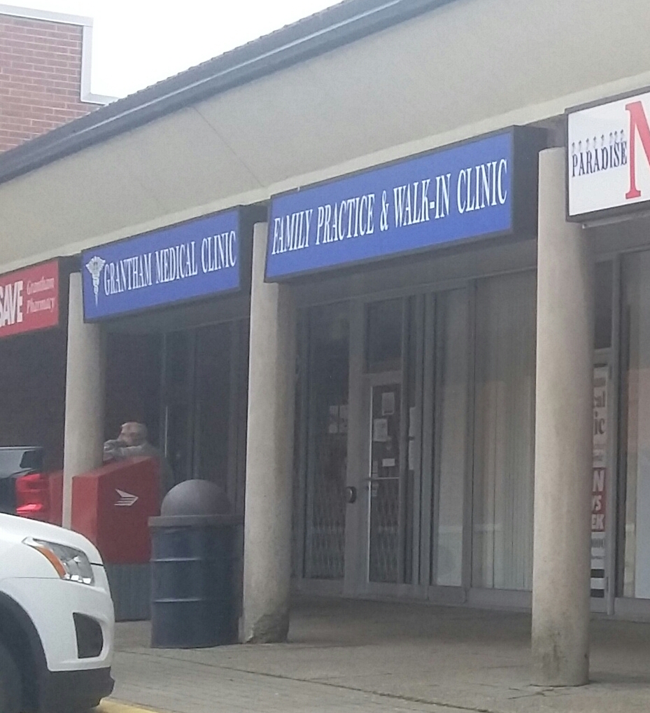 Pharmasave Grantham Pharmacy | 400 Scott St, St. Catharines, ON L2M 3W4, Canada | Phone: (905) 934-3333