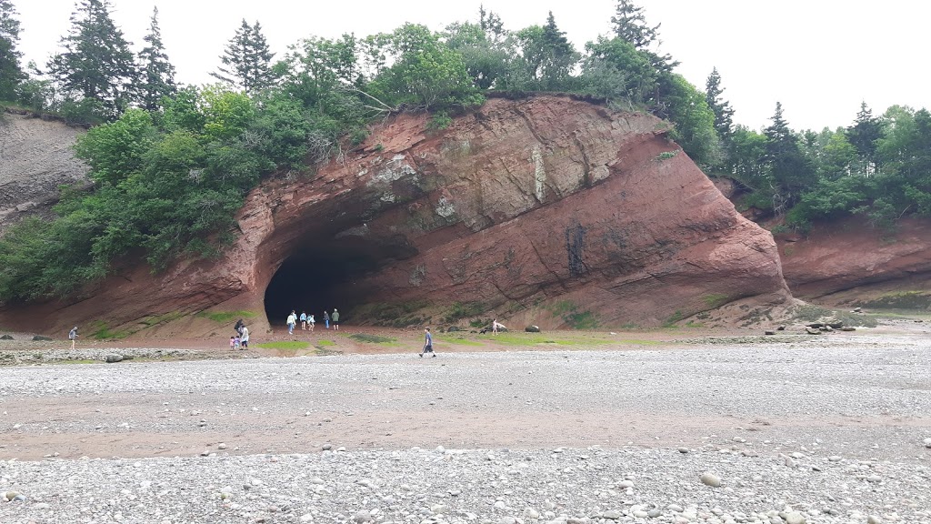 Caves Restaurant | 82 Big Salmon River Rd, Bay View, NB E5R 1J7, Canada | Phone: (506) 833-4698
