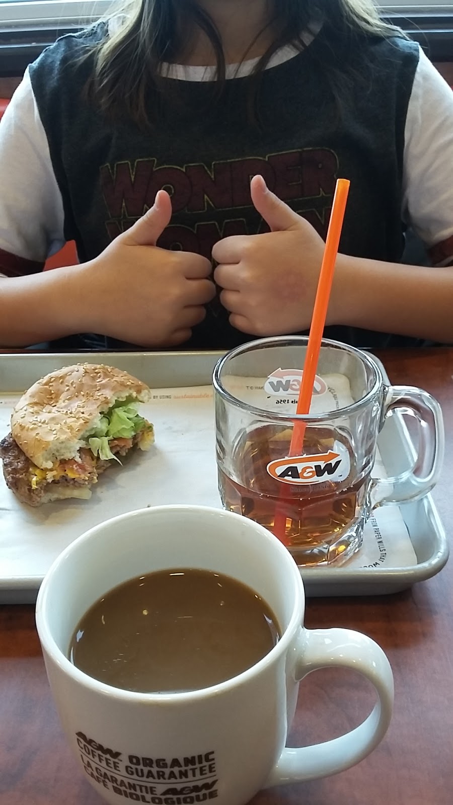 A&W Canada | 817 Keewatin St, Winnipeg, MB R2X 3B9, Canada | Phone: (204) 697-2033