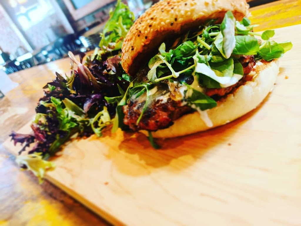 Le BAM - Bière au Menu | 71 Mnt Gagnon, Bois-des-Filion, QC J6Z 4H3, Canada | Phone: (450) 621-0611