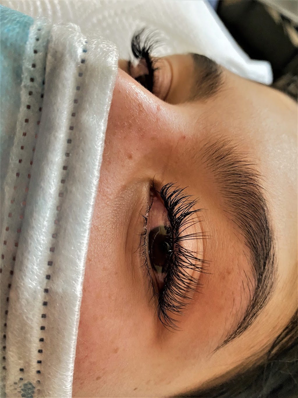 Lashes in your Town | 121 Waterford Blvd, Chestermere, AB T1X 2M9, Canada | Phone: (403) 477-6040