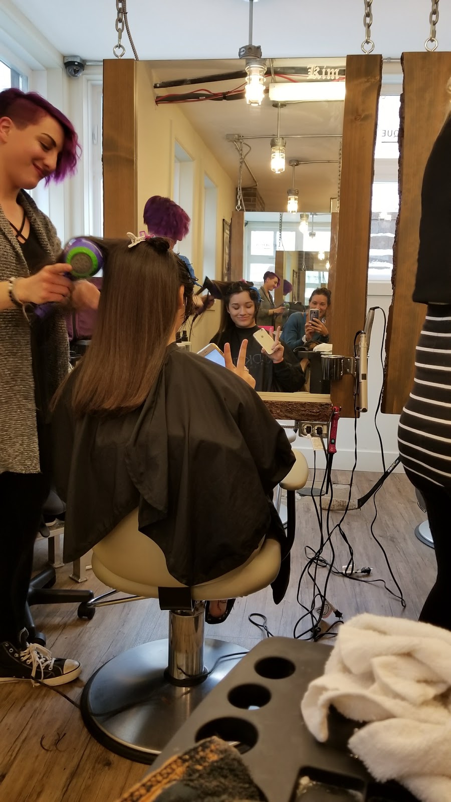Lunaesthétique Haute Coiffure | 28 Rue Principale, Gatineau, QC J9H 3L1, Canada | Phone: (819) 557-3052