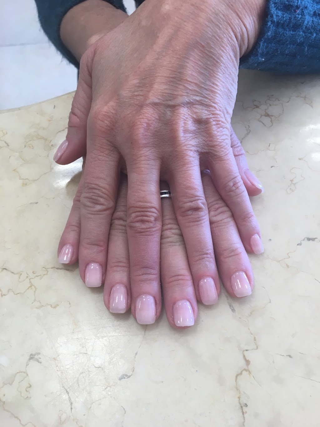 Oakville Nice One Nails | 2501 Third Line, Oakville, ON L6M 5A9, Canada | Phone: (905) 847-2501