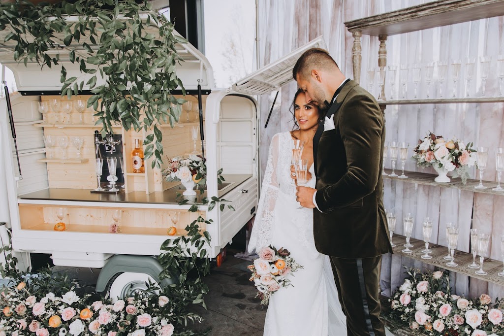 The Prosecco Cart Inc. | 212 Lakepointe Dr, Chestermere, AB T1X 0R3, Canada | Phone: (403) 826-3405