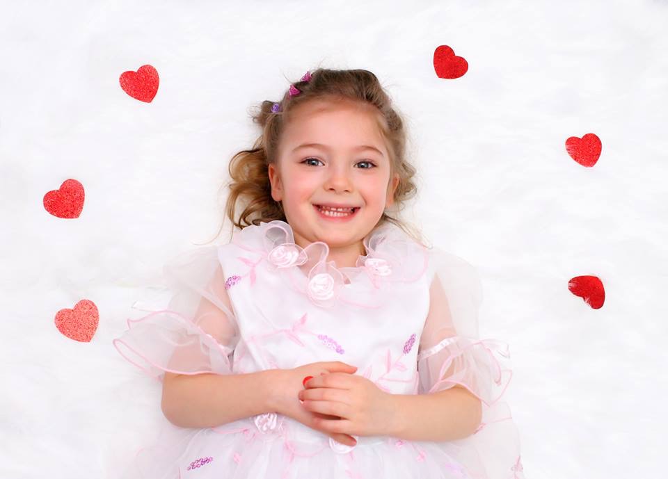 Angel Photography by Robin Lee | Victoria St E, Omemee, ON K0L 2W0, Canada | Phone: (705) 875-4742