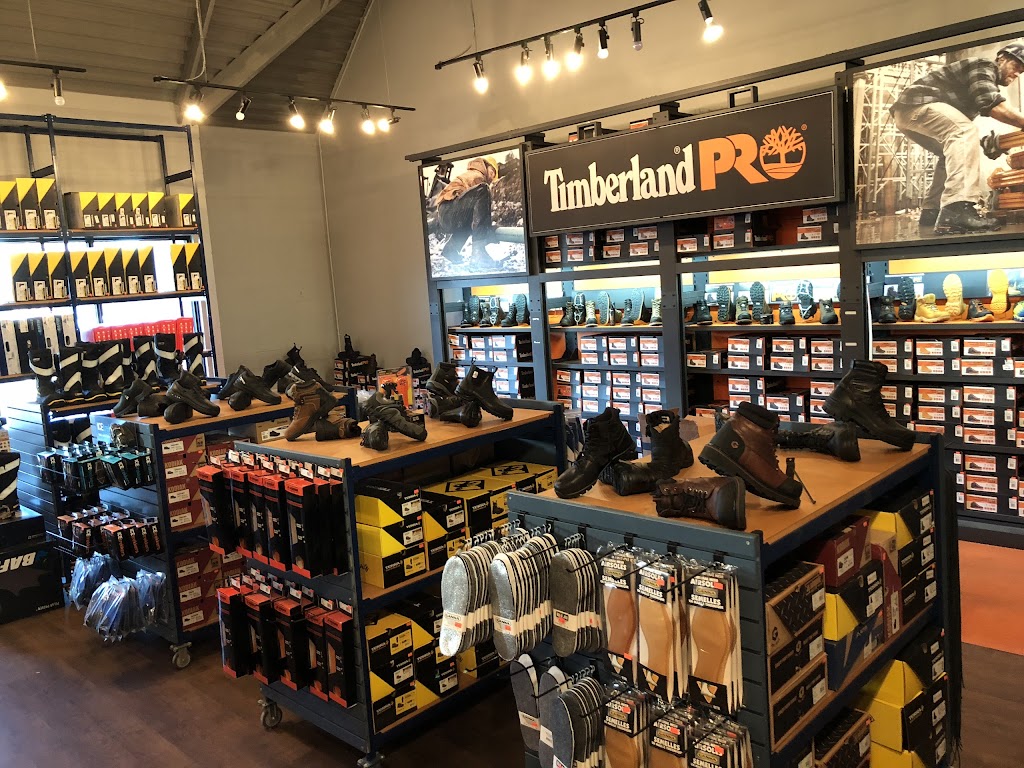 Jobsite Workwear | 3805 99 St NW, Edmonton, AB T6E 6J1, Canada | Phone: (780) 461-8005
