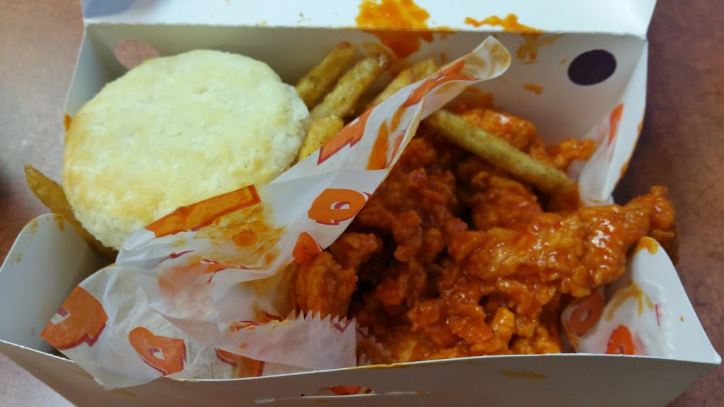 Popeyes Louisiana Kitchen Queenston | 771 Queenston Rd, Hamilton, ON L8G 1A1, Canada | Phone: (905) 594-0293