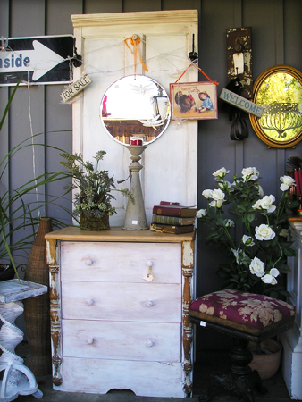 Country Side Antiques | 895 44, Kemptville, ON K0G 1J0, Canada | Phone: (613) 601-1004