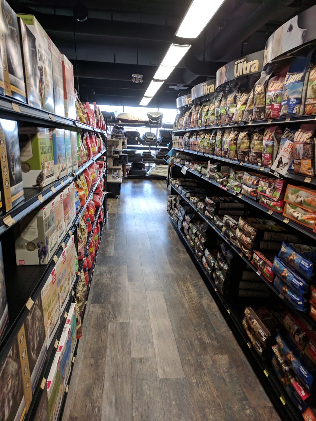 Bosleys | 101, 1497 Admirals Rd, Victoria, BC V9A 7K2, Canada | Phone: (778) 432-2733
