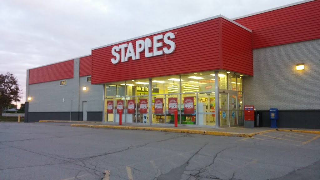 Staples | 1025 Elgin St W, Cobourg, ON K9A 5W4, Canada | Phone: (905) 377-0458