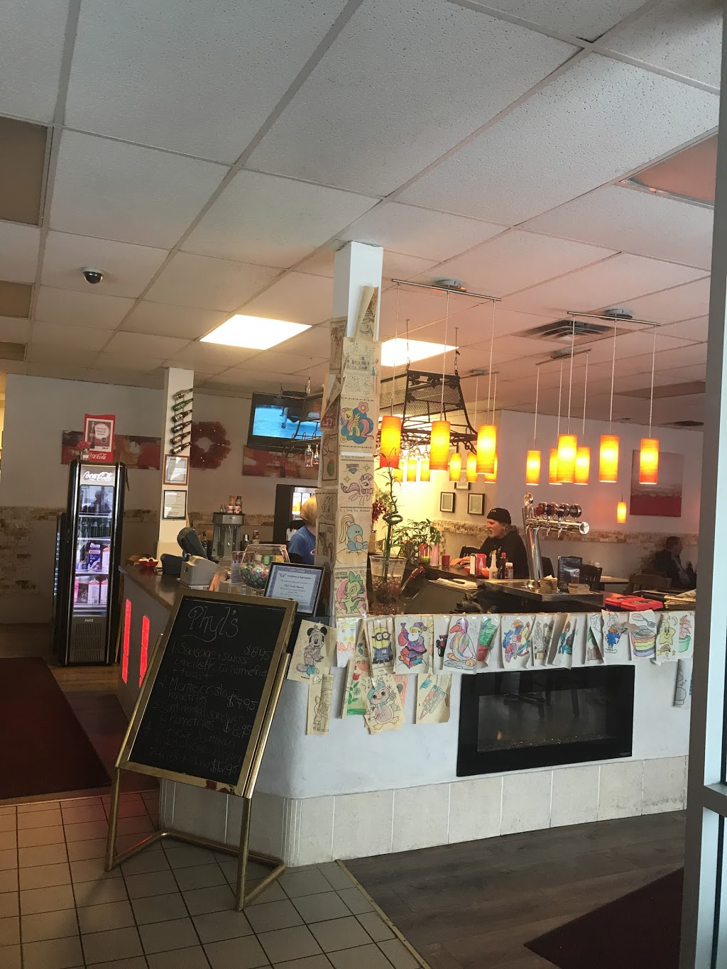 Phyls All Day Breakfast Lunch and Dinner | 6864 Lundys Ln, Niagara Falls, ON L2G 1V6, Canada | Phone: (905) 374-7495