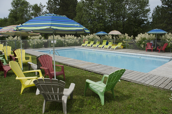 Camping du Domaine de la Rivière aux pommes | 632 QC-365, Neuville, QC G0A 2R0, Canada | Phone: (418) 561-5061