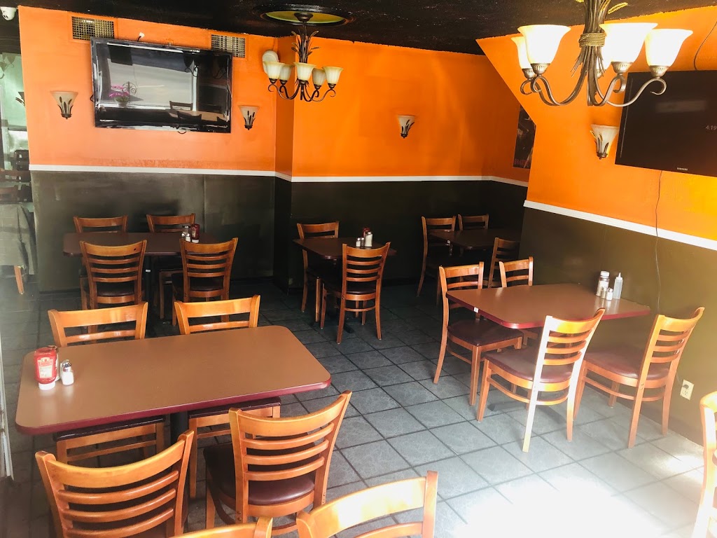 101 Bar and Fire Grill Restaurant | 101 Ontario Rd, Mitchell, ON N0K 1N0, Canada | Phone: (519) 348-8500