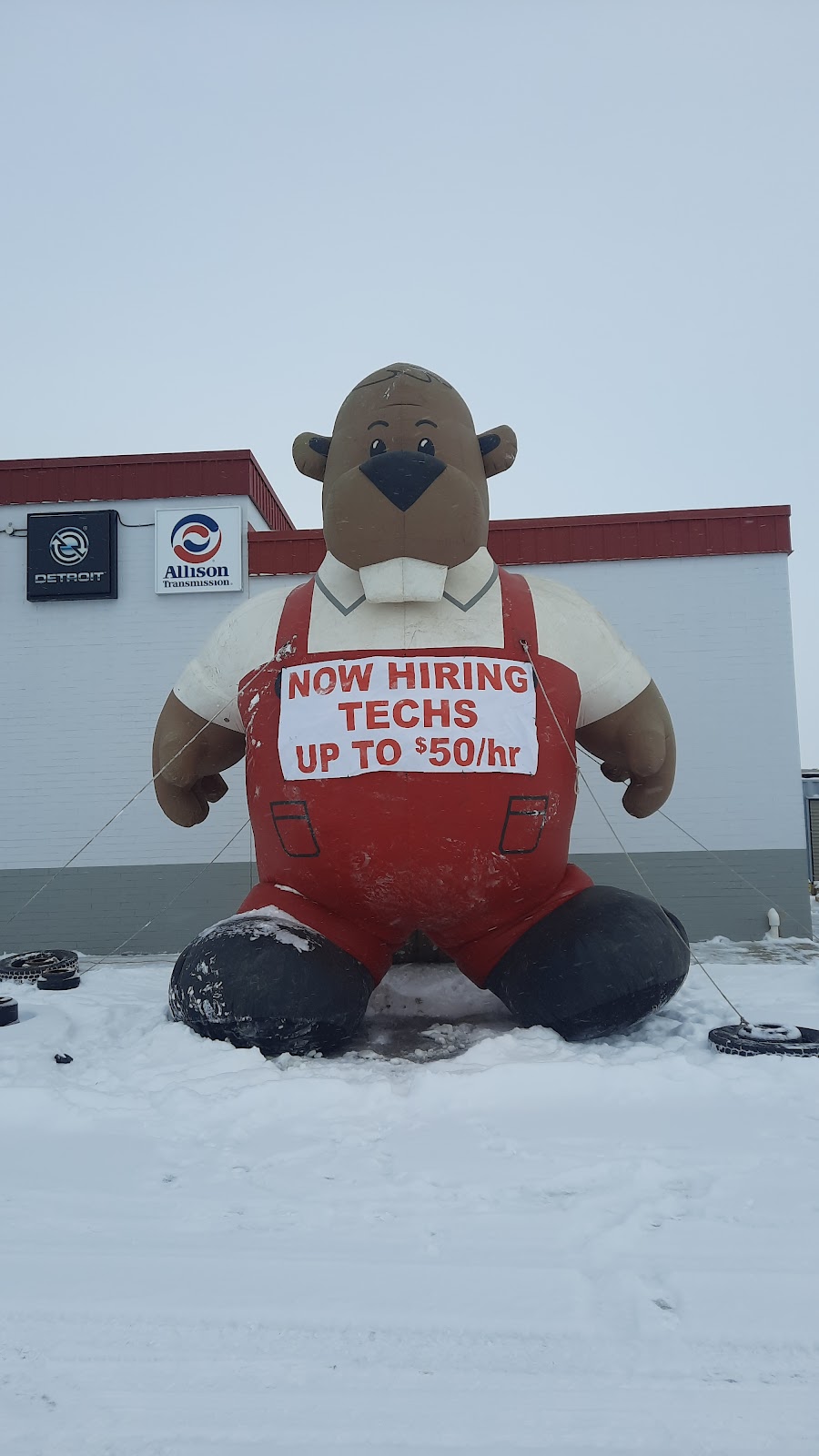 New West Truck Centres | 1001 41 St N, Lethbridge, AB T1H 6J3, Canada | Phone: (403) 327-7611