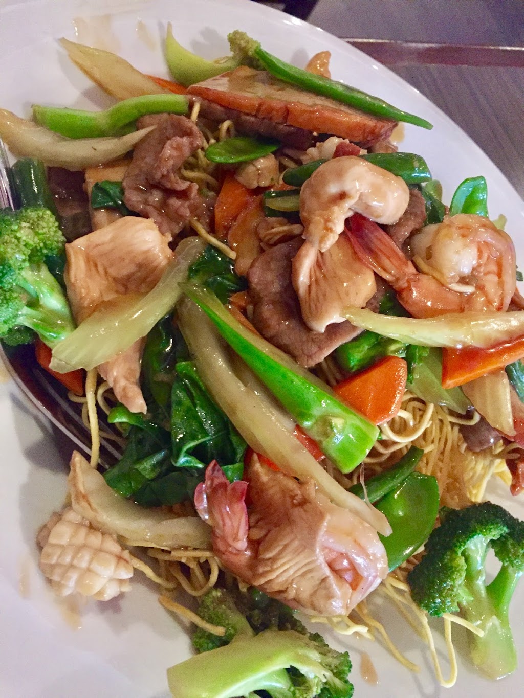 Ruyi Garden | 650 The Queensway, Etobicoke, ON M8Y 1K7, Canada | Phone: (416) 255-8858